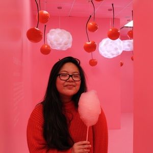 Meet your Posher, Nicole